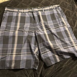 OP blue plaid shorts four-way stretch size 42.